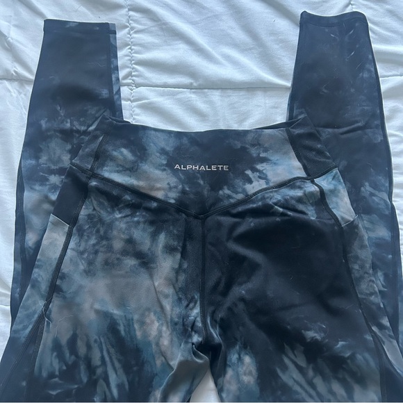 Surface Pocket Legging - Picture 4 of 6